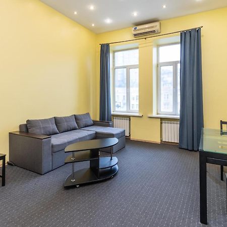 Kievacccommodation Near Gulliver 24H Self Check-In ภายนอก รูปภาพ