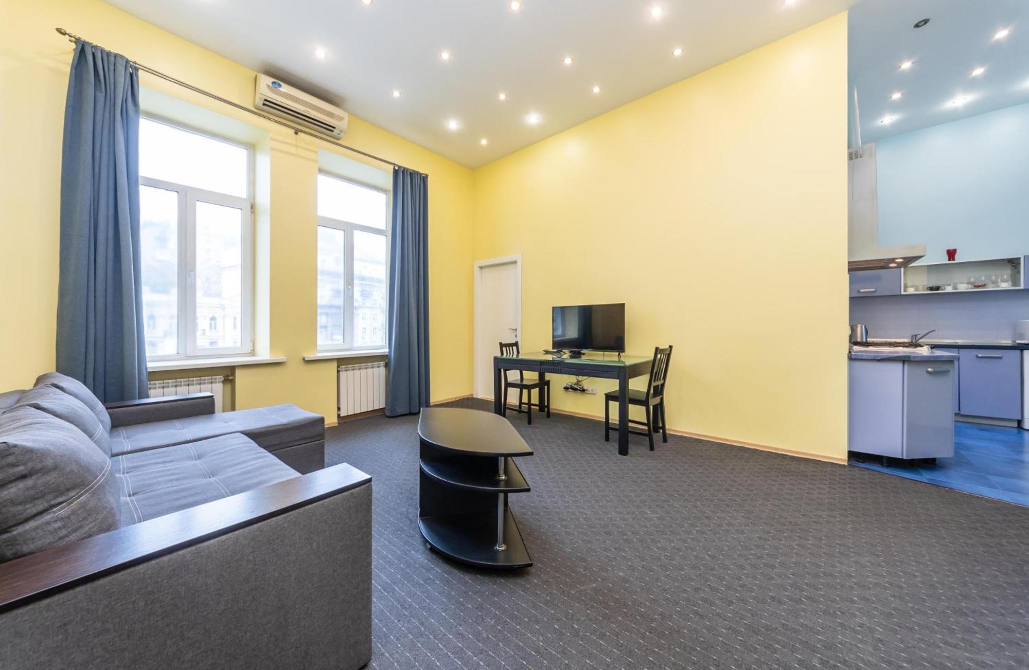 Kievacccommodation Near Gulliver 24H Self Check-In ภายนอก รูปภาพ